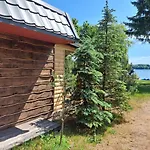 Mazurska Ostoja Na Polwyspie - Przy Samym Jeziorze *