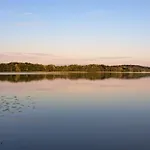 Mazurska Ostoja Na Polwyspie - Przy Samym Jeziorze Holiday park *