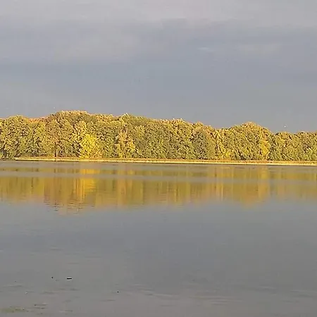 Mazurska Ostoja Na Polwyspie - Przy Samym Jeziorze *