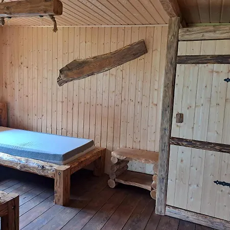 Mazurska Ostoja Na Polwyspie - Przy Samym Jeziorze *