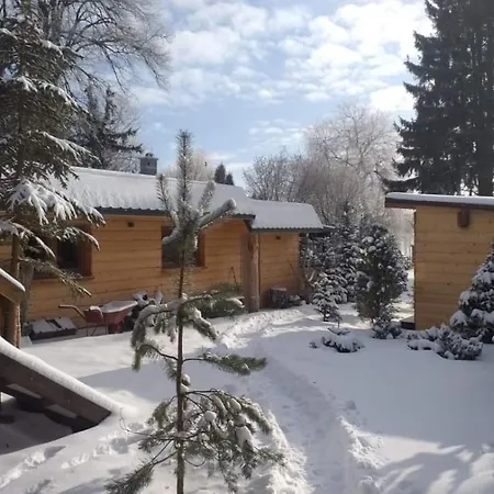 Tatil parkı Mazurska Ostoja Na Polwyspie - Przy Samym Jeziorze