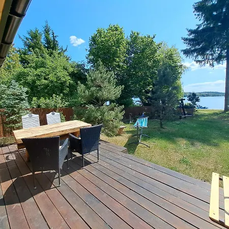 Mazurska Ostoja Na Polwyspie - Przy Samym Jeziorze Holiday park